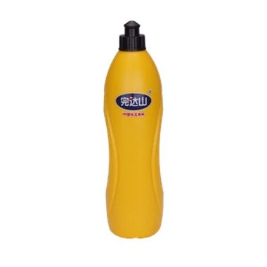 Празни бутилки с вода